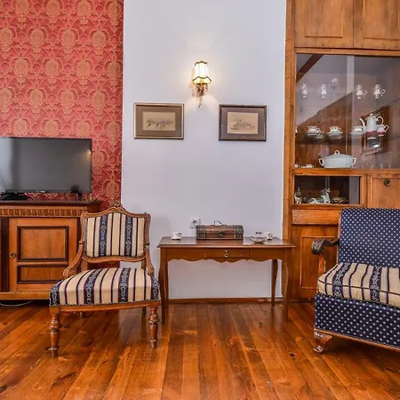 Elegant & Authentic, One Bedroom Apartment, National Palace Of Culture View