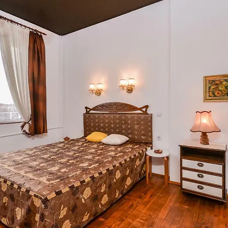 아파트 Elegant & Authentic, One Bedroom Apartment, National Palace Of Culture View 소피아