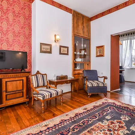 Elegant & Authentic, One Bedroom Apartment, National Palace Of Culture View Apartament *