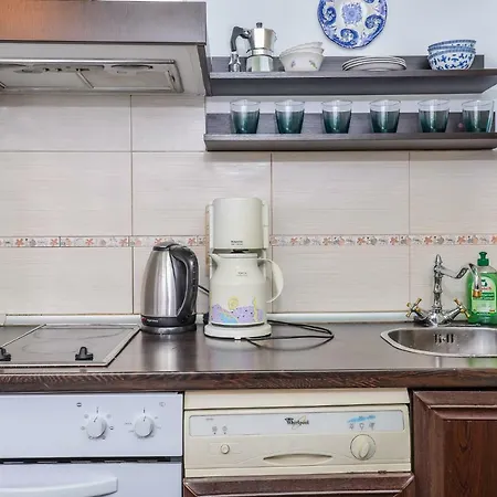 Elegant & Authentic, One Bedroom Apartment, National Palace Of Culture View Apartament